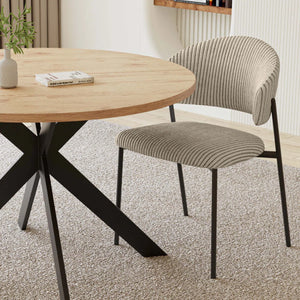 Giddy Modern Round Table Set Of 4 With Dining Chairs