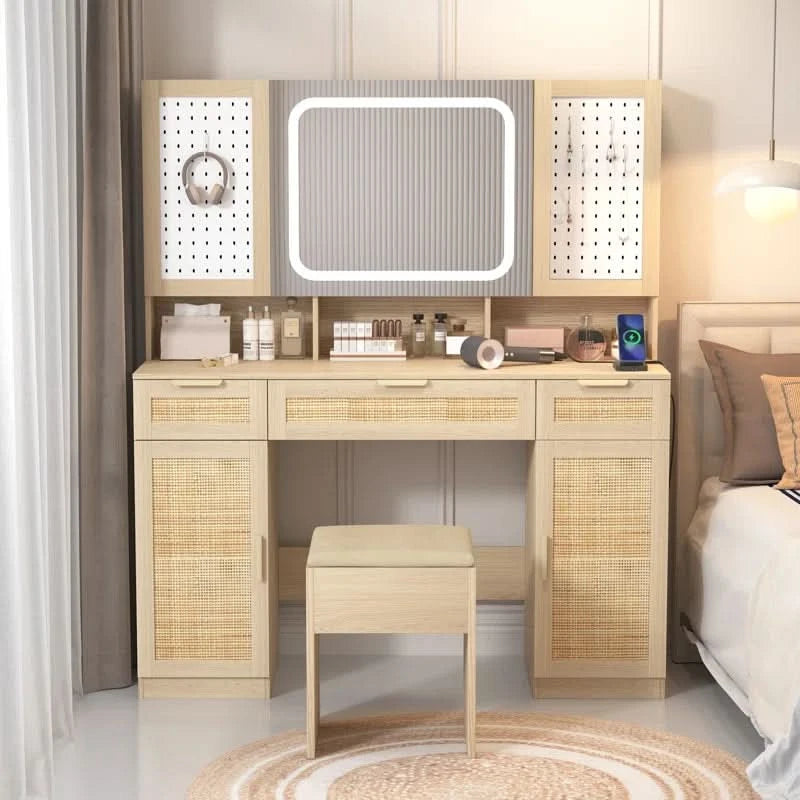  - Wooden Bazar