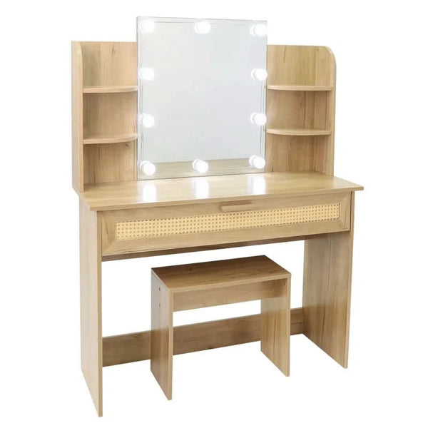 - Wooden Bazar