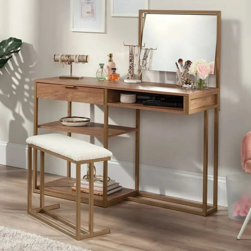  - Wooden Bazar