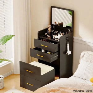  - Wooden Bazar