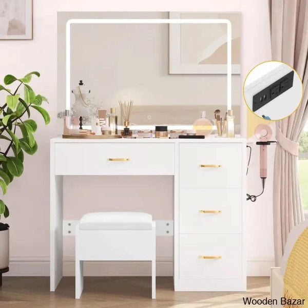  - Wooden Bazar