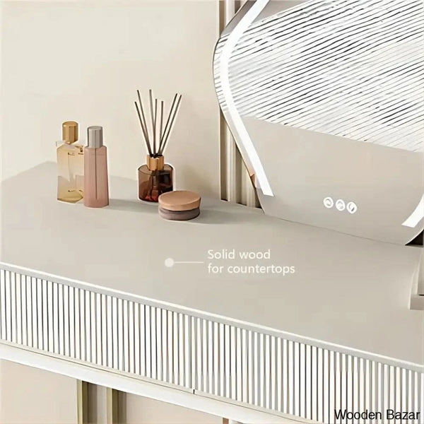  - Wooden Bazar