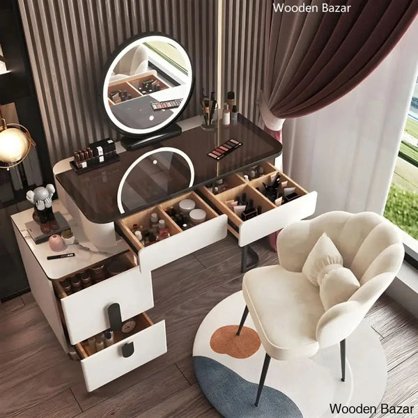  - Wooden Bazar