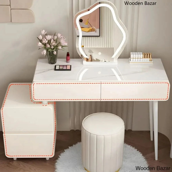  - Wooden Bazar