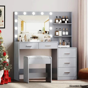  - Wooden Bazar