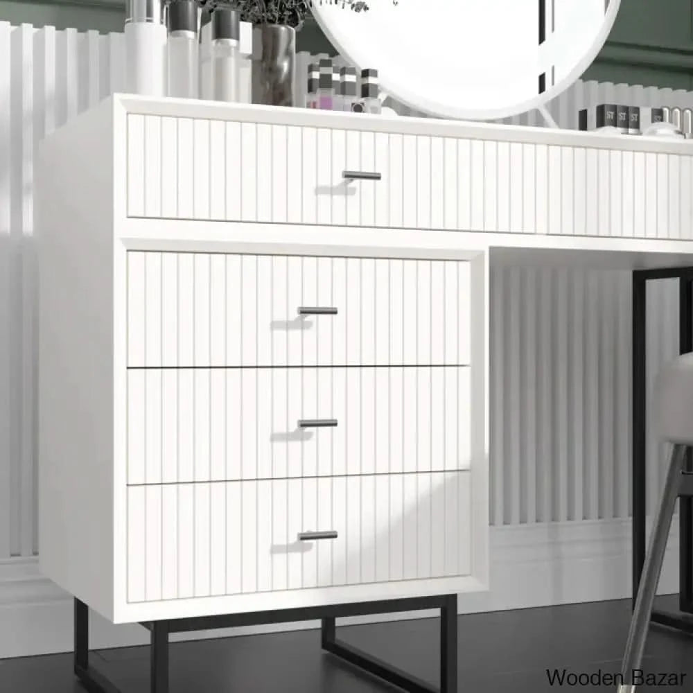 Dressing Table with Gol Mirror