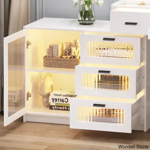  - Wooden Bazar