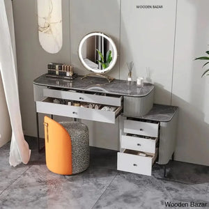  - Wooden Bazar