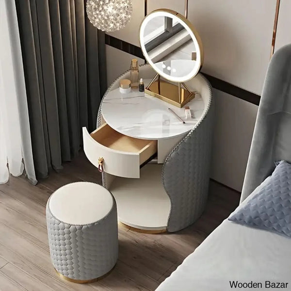  - Wooden Bazar
