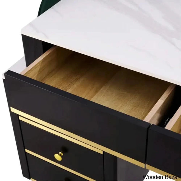  - Wooden Bazar