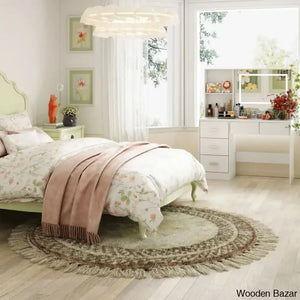  - Wooden Bazar