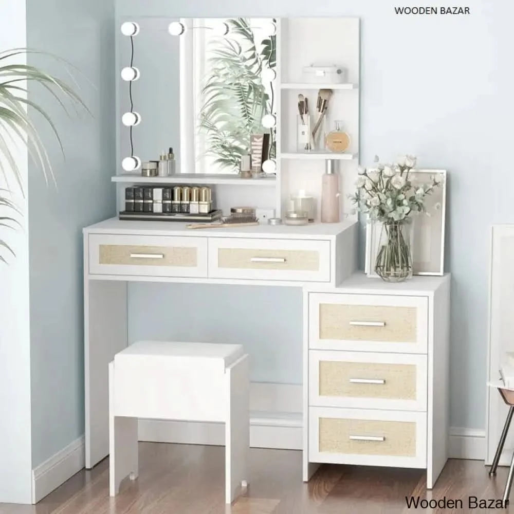  - Wooden Bazar