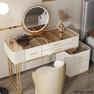  - Wooden Bazar