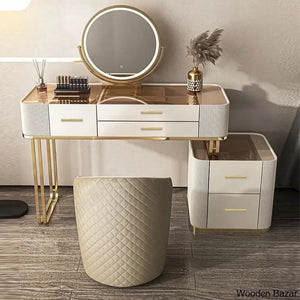  - Wooden Bazar